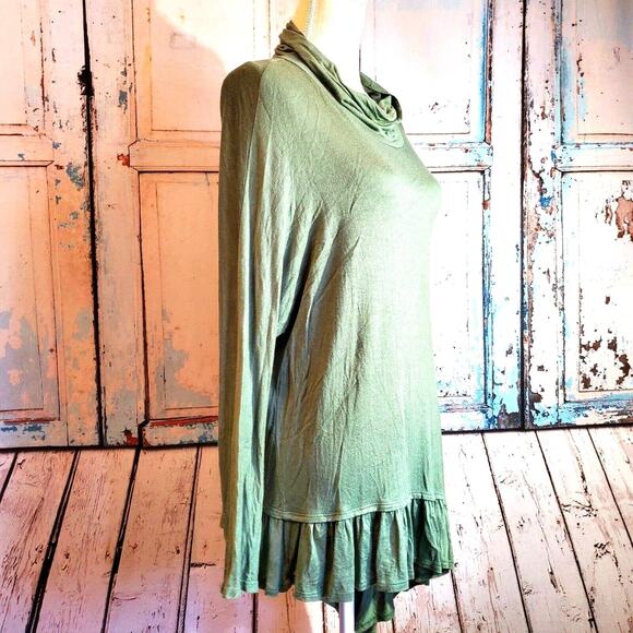Audge Podge Tunic Top Size M Green Cowl Neck Asymmetric Hem Boho Fairy - Picture 3 of 10
